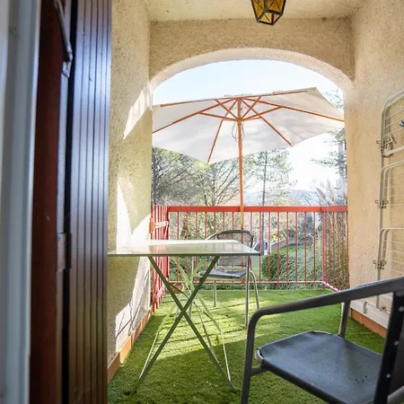 Cote Jardin *